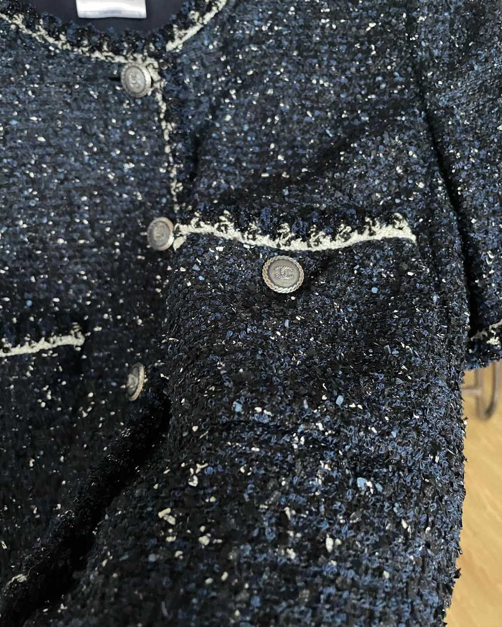 Product Details Chanel Navy Short Sleeve Tweed Ja… - image 6