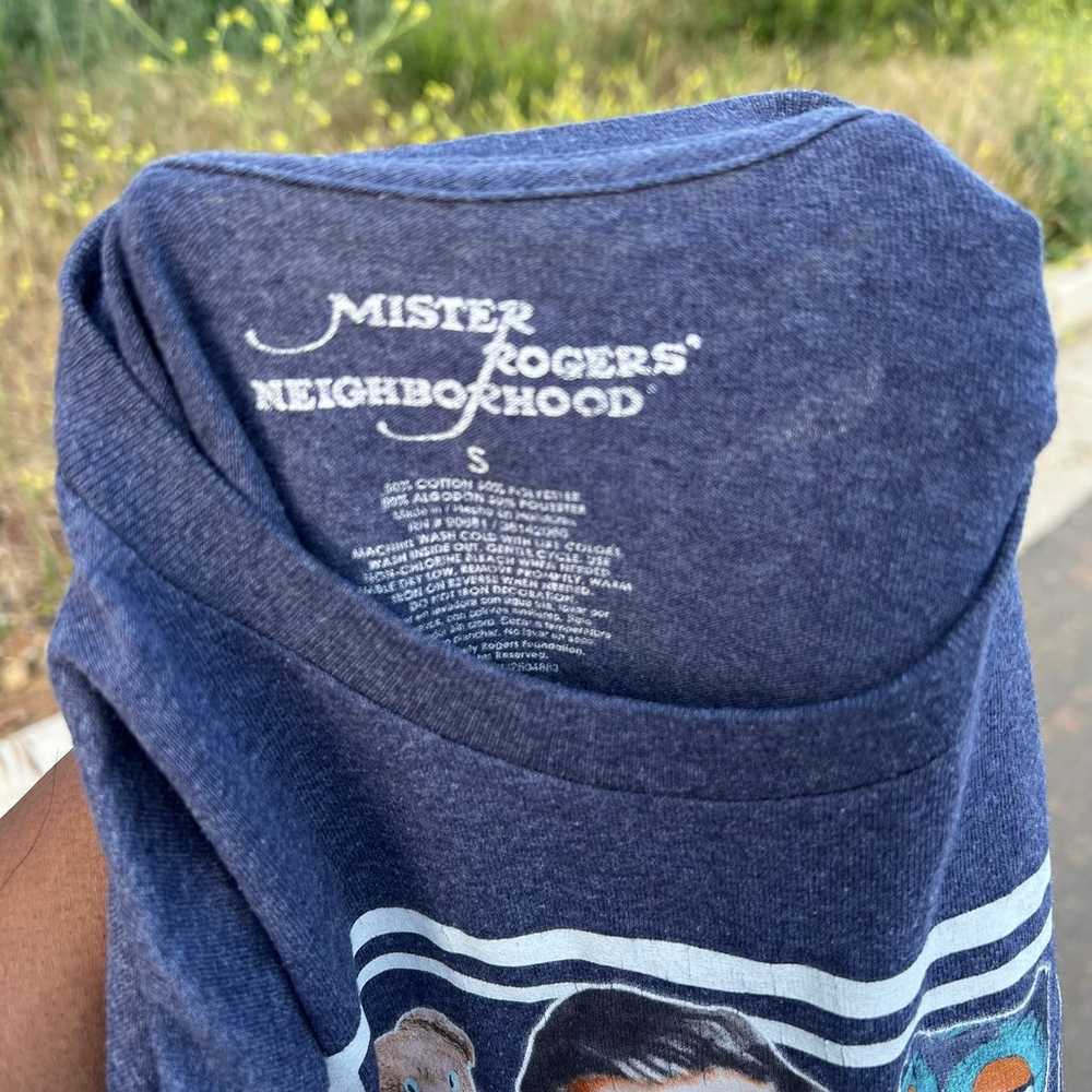 Mens Mister Rogers Neighborhood Shirt Small - image 2