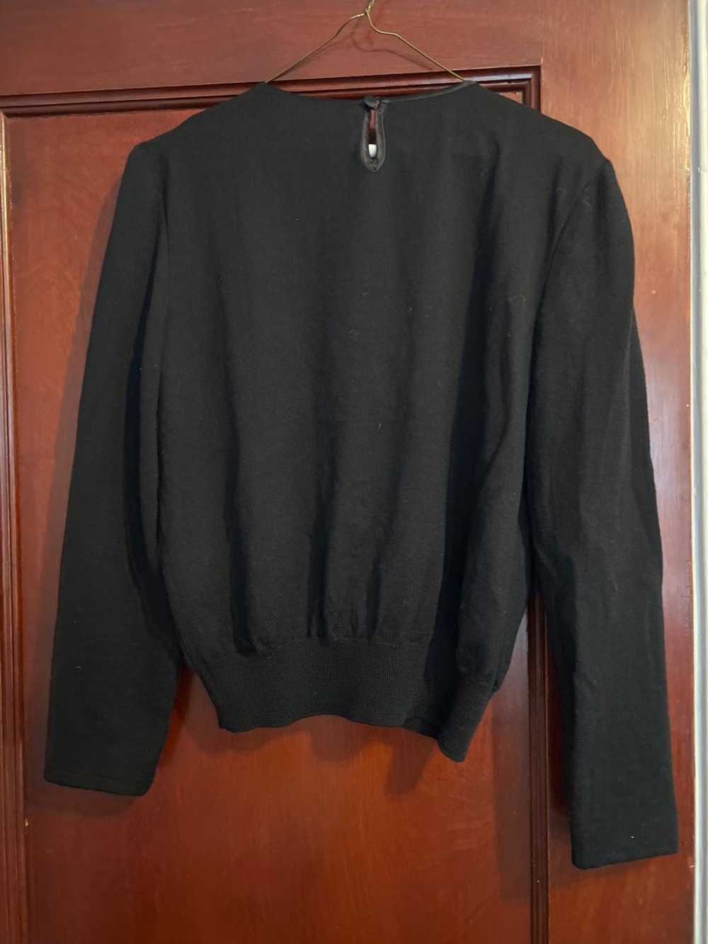 Brand Unknown Black leaf appliqué sweater (No lab… - image 2