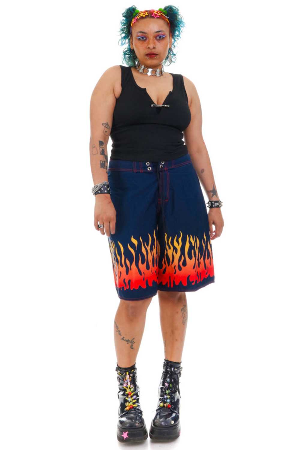 Vintage Y2K Flaming Hot Shorts - L/XL - image 2