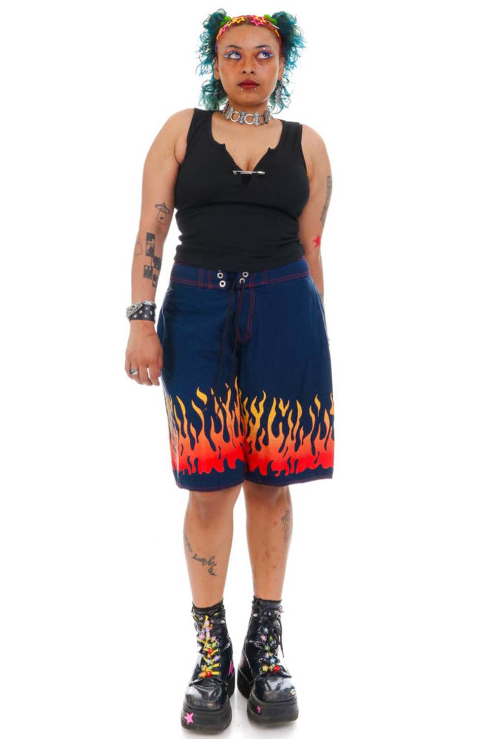 Vintage Y2K Flaming Hot Shorts - L/XL - image 7