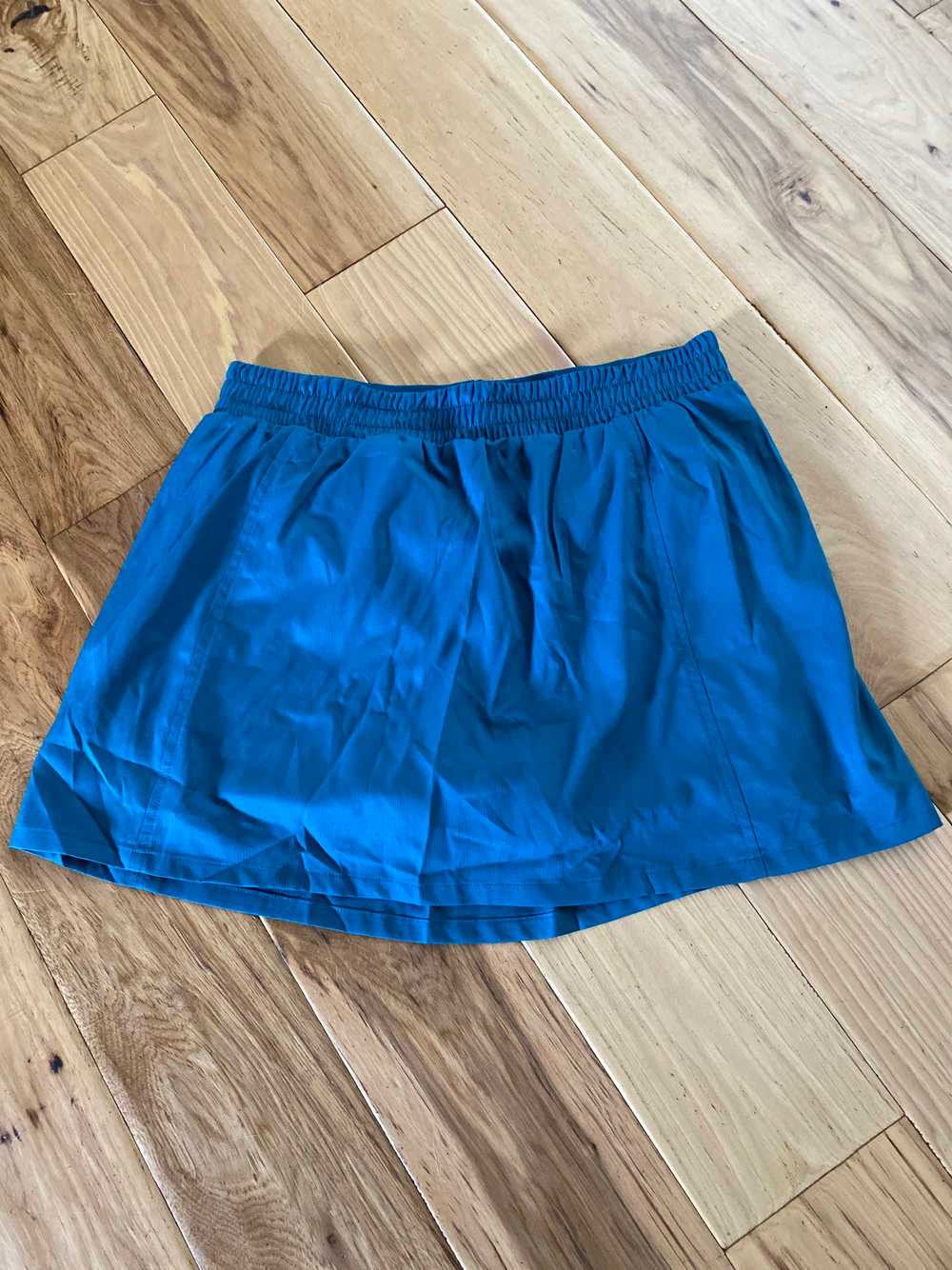 Girlfriend Collective Atlas Birdie Woven Skort - image 3