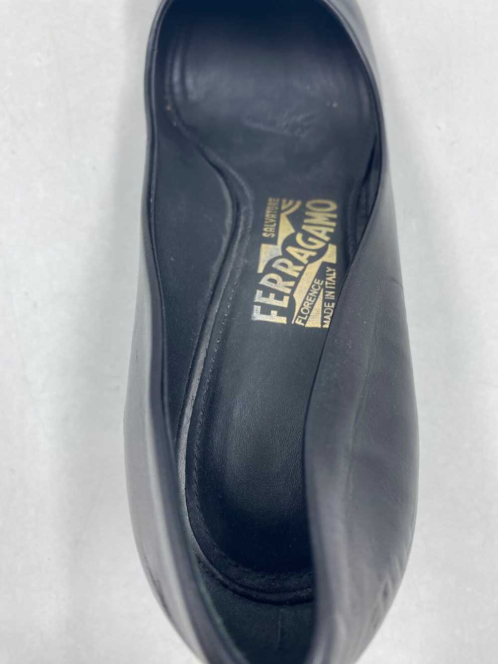 Authentic Salvatore Ferragamo Black Pump Heel W 8 - image 5