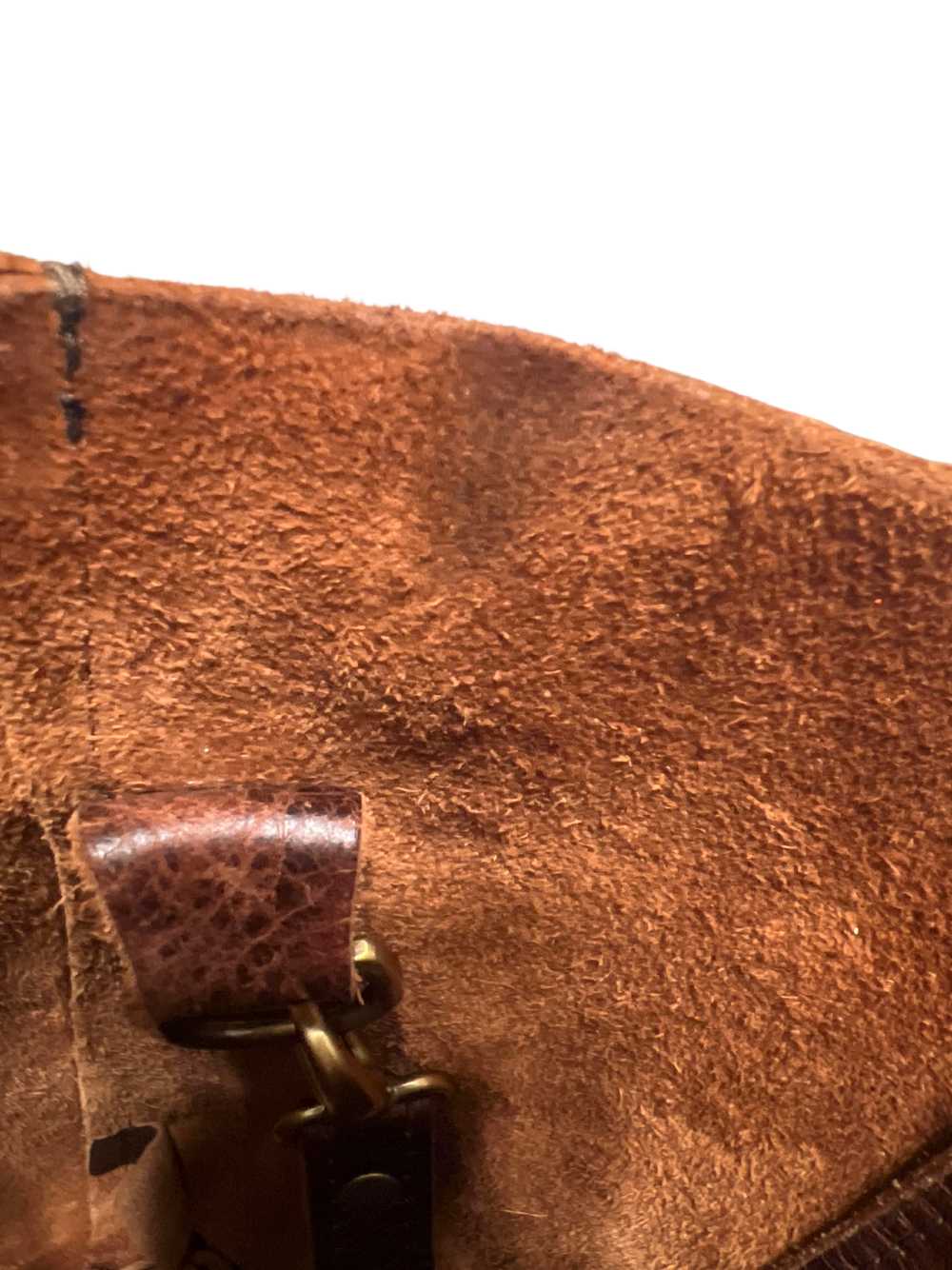 Portland Leather 'Almost Perfect' Medium Crossbod… - image 11