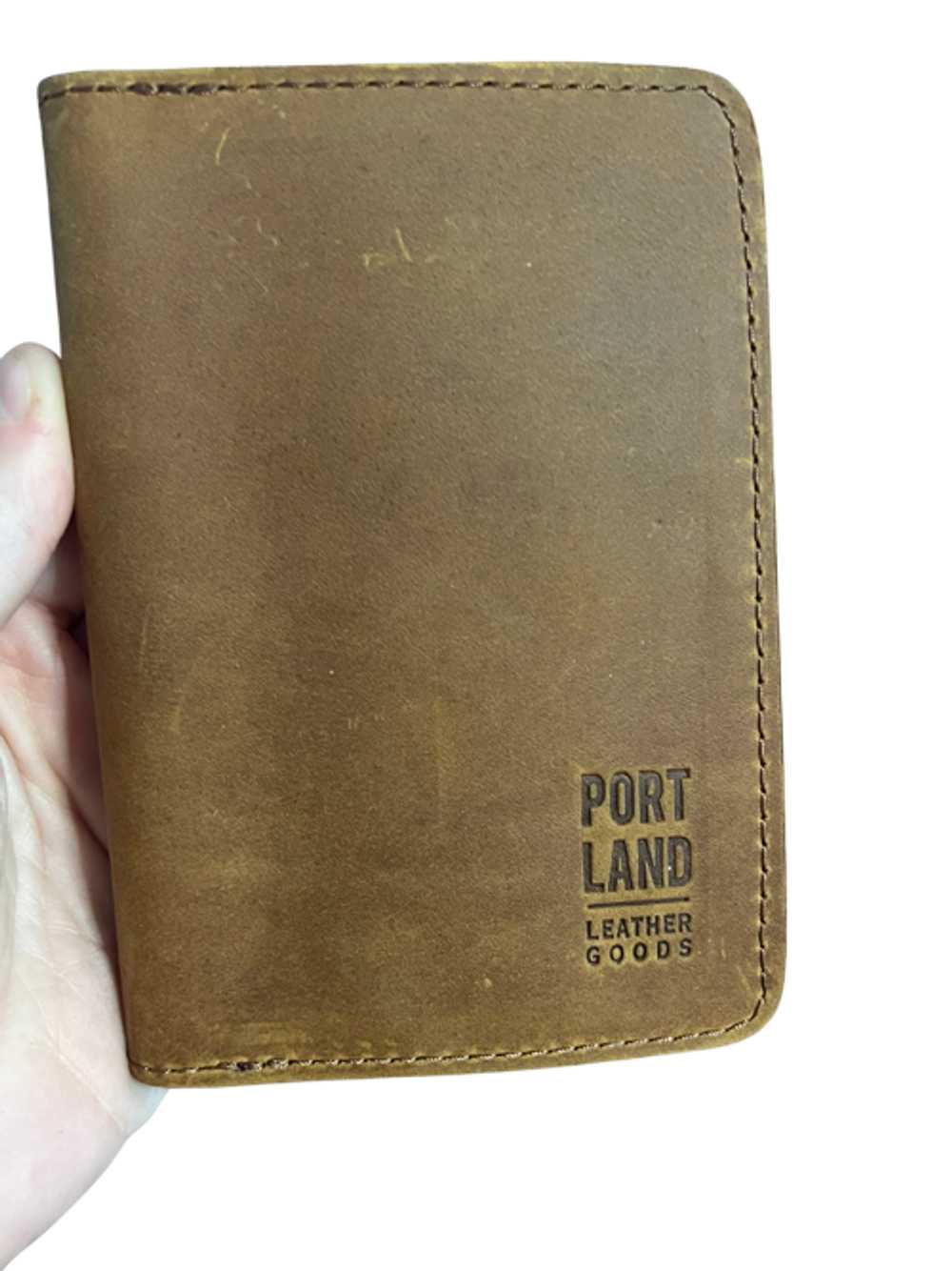 Portland Leather 🦄 Dakota passport holder - image 1