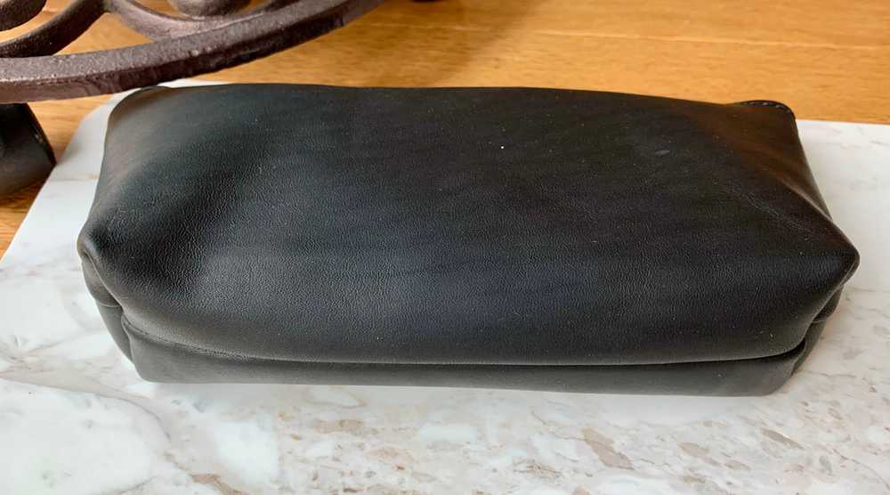 Portland Leather Smooth Black Utility Case w/ thr… - image 4