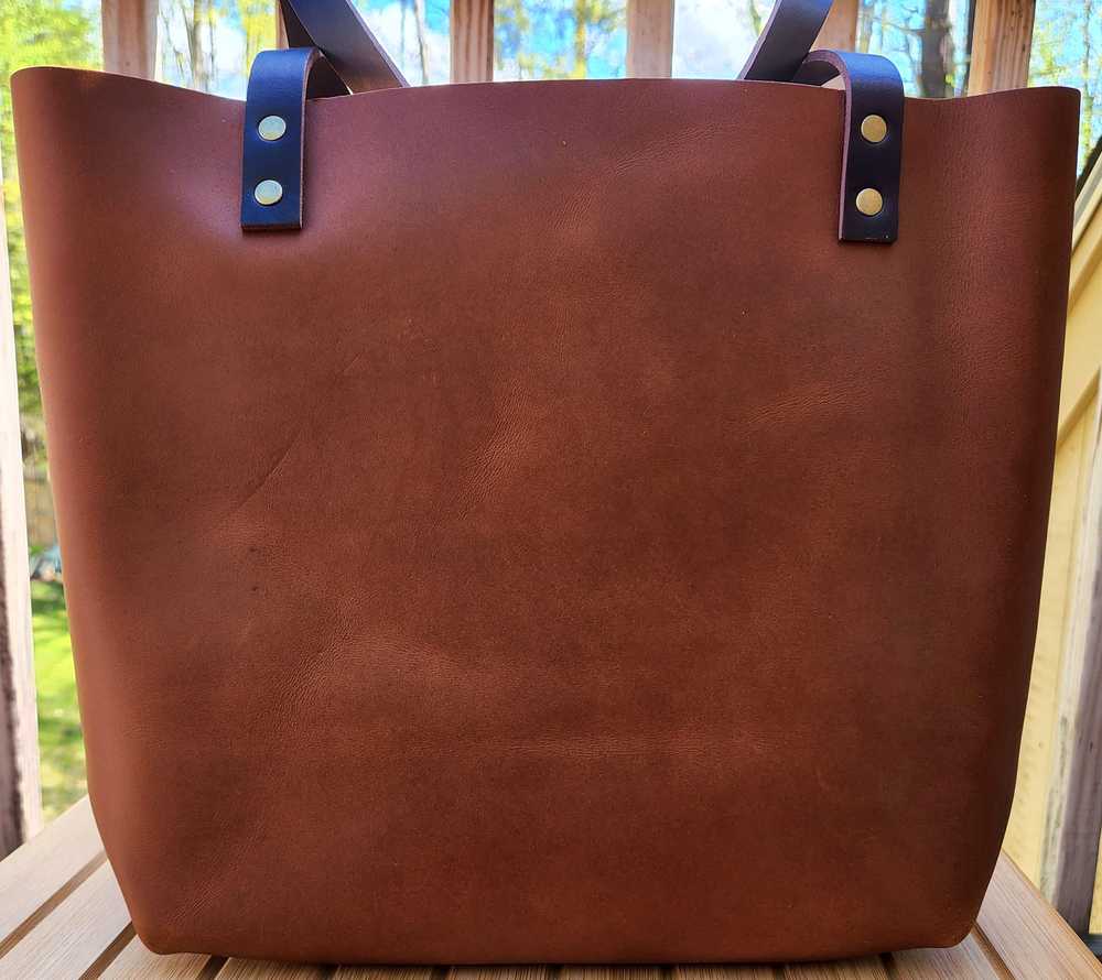 Portland Leather Honey Tote with Hide Stamp - image 2