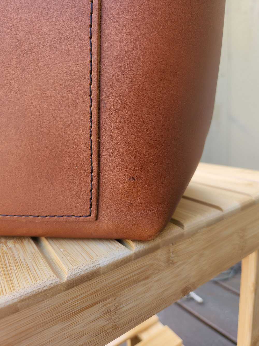 Portland Leather Honey Tote with Hide Stamp - image 8