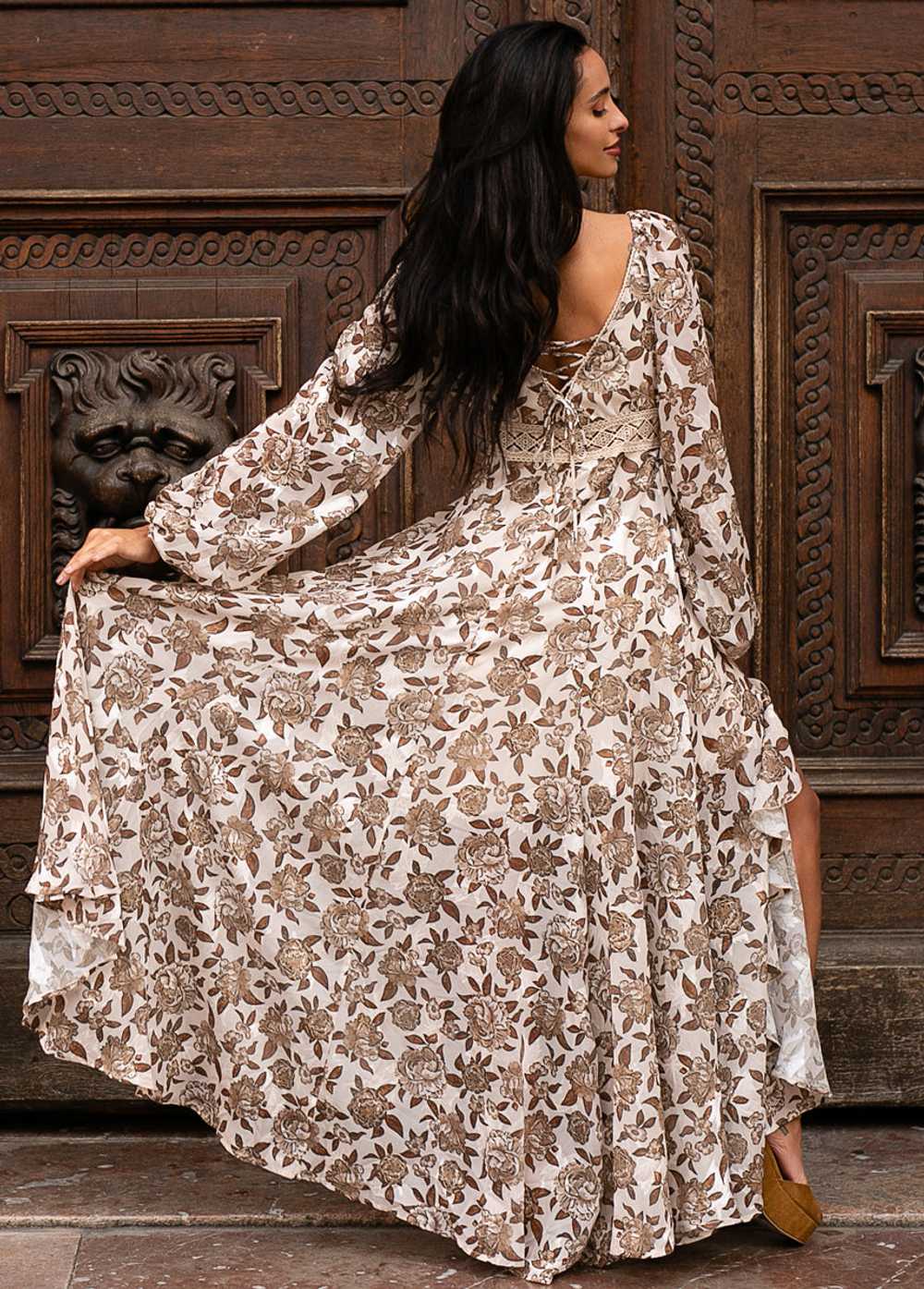 Joyfolie Isabella Dress in Neutral Floral - image 5