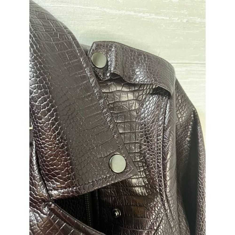 BB DAKOTA Women's Embossed Leather Moto Jacket Me… - image 5