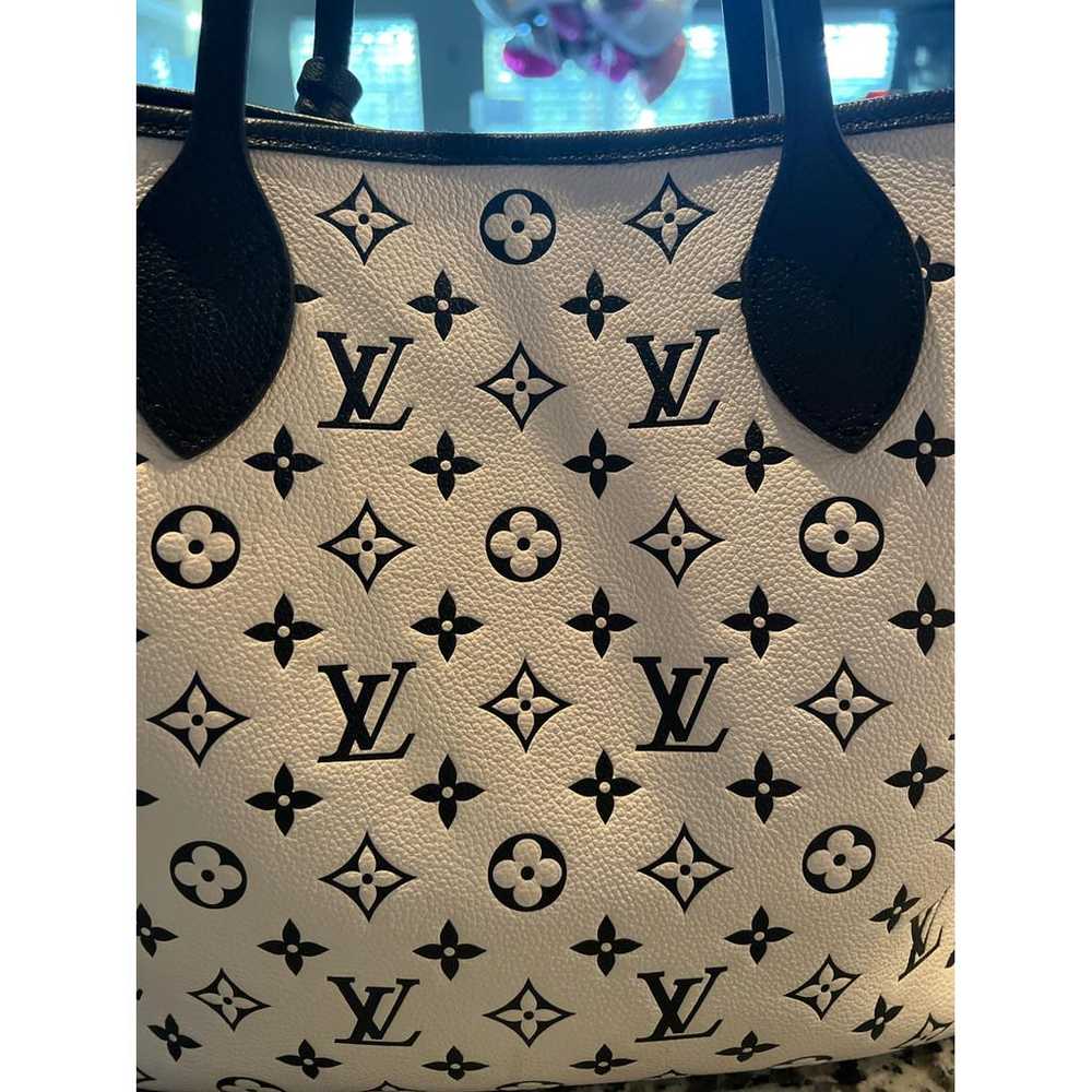 Louis Vuitton Neverfull leather tote - image 6