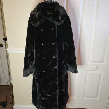 Borgazia Faux Fur coat size M/L - image 1