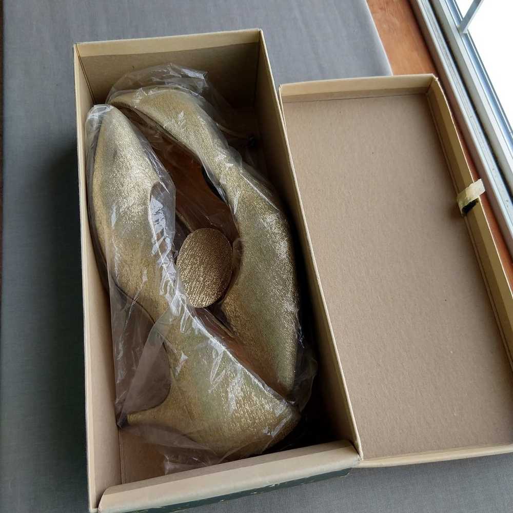 Thom McAn Gold Sparkle Pumps 2.5" heels sz 7.5 B … - image 11