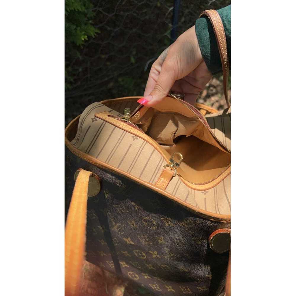 Louis Vuitton Neverfull cloth handbag - image 10