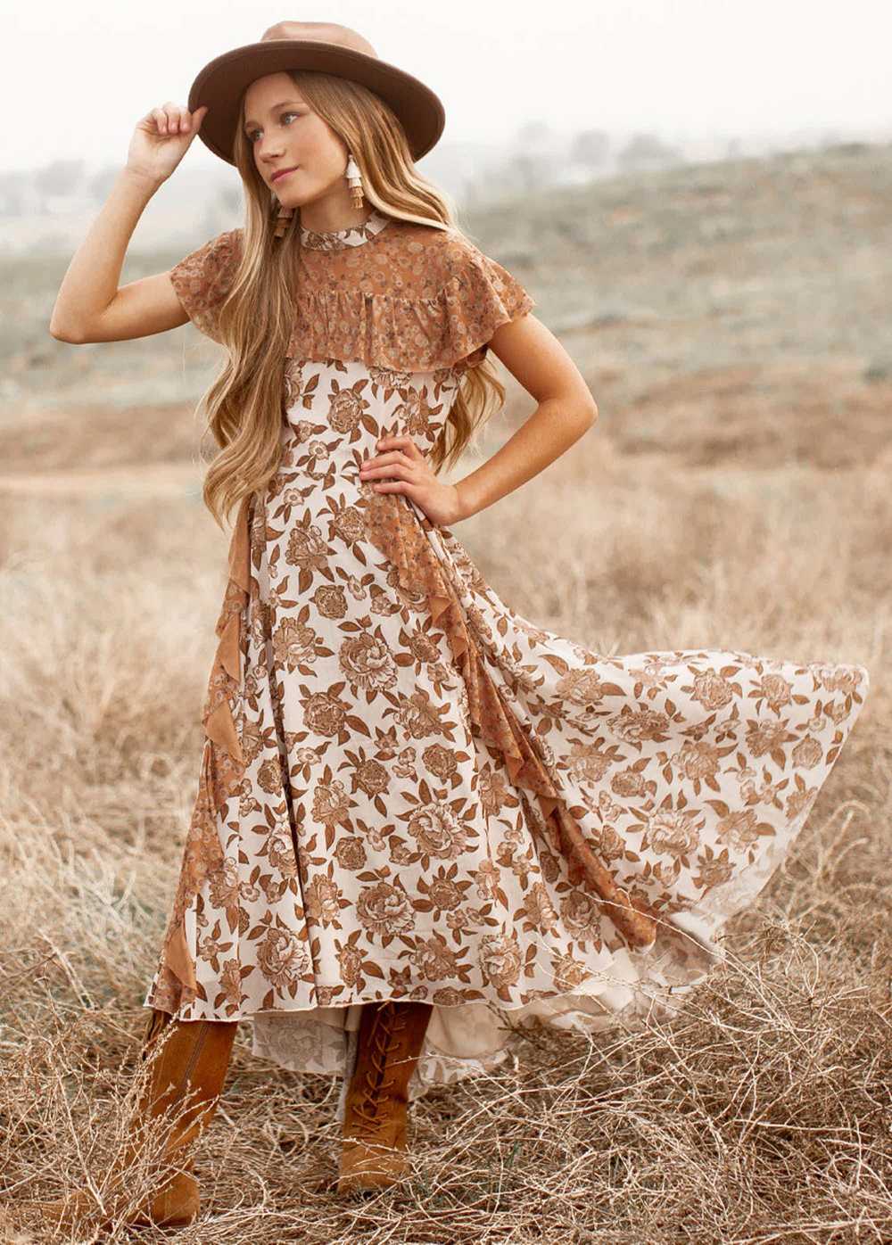 Joyfolie Raylie Dress in Neutral Floral - image 1