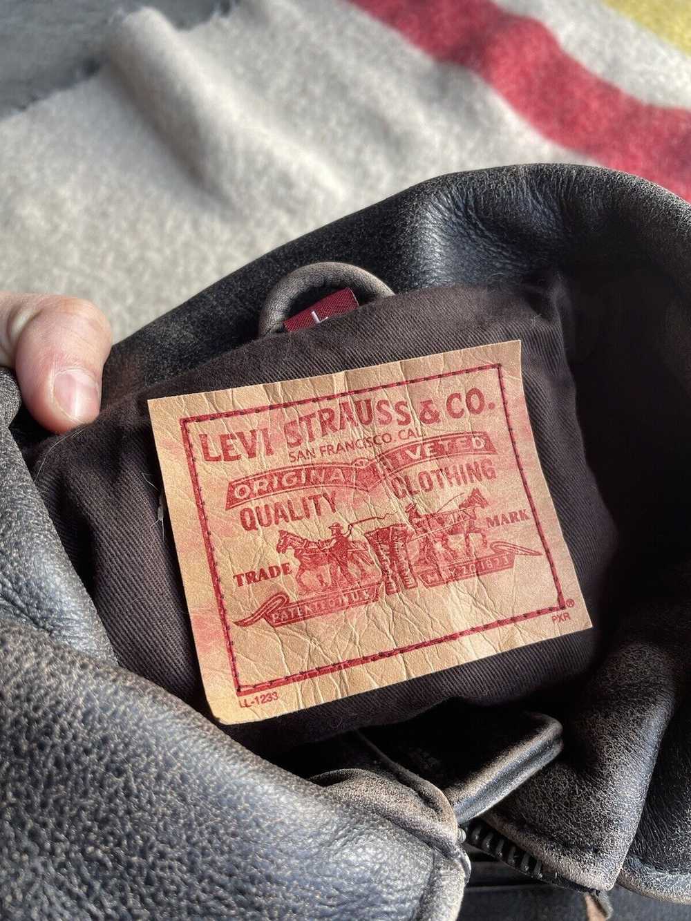 Levi's Levis Cowhide Leather Jacker - image 4