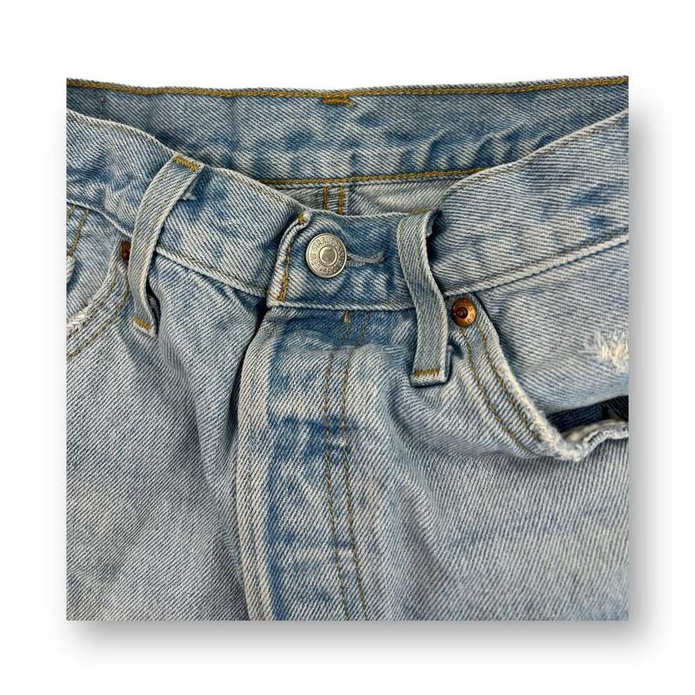 Levi's Levi’s 501 Cutoff Button Fly Distressed Je… - image 3