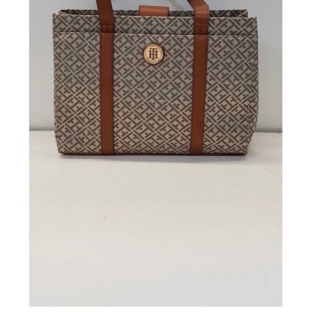 Tommy Hilfiger Signature Gray/Brown Tote matching… - image 9