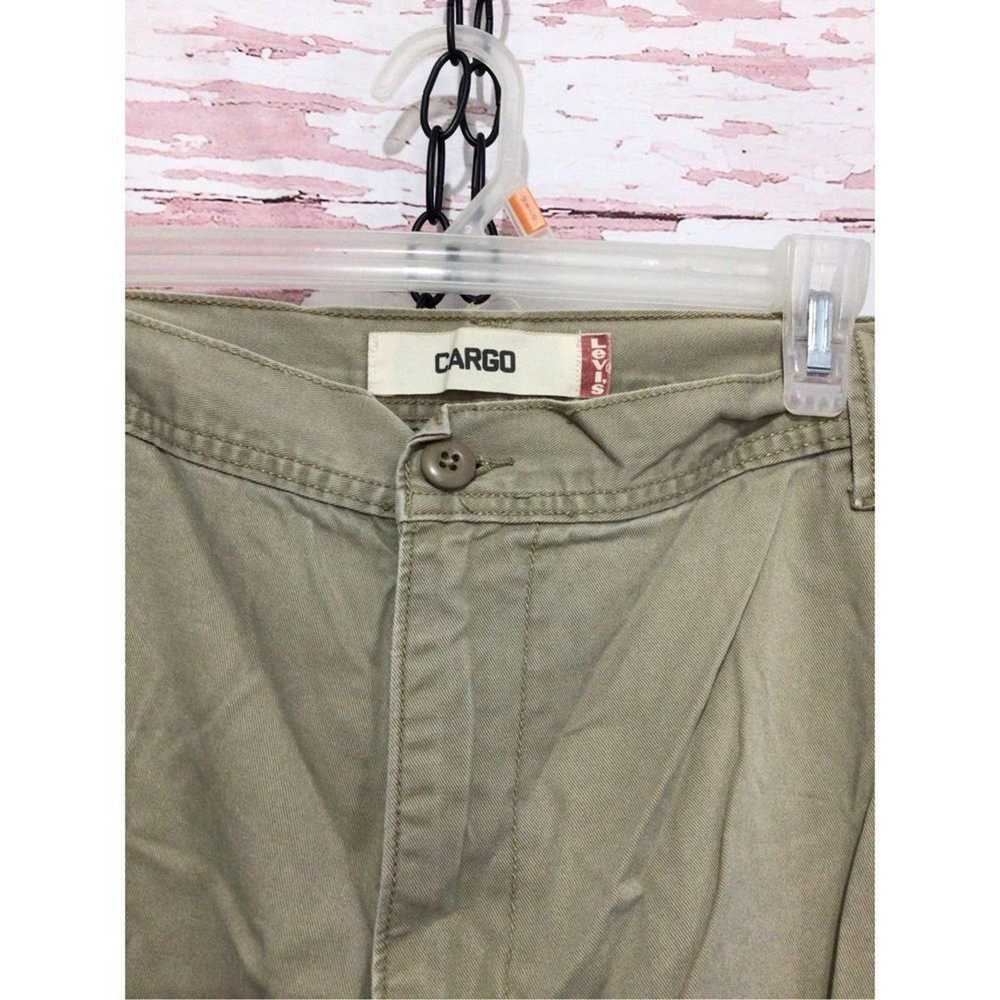 Levi's Levi’s Men’s Cargo Khaki Shorts Size W40 - image 2