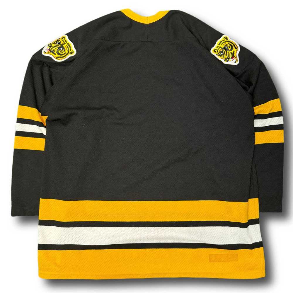 NHL NHL Boston Bruins Pooh Bear 90s Vintage Black… - image 2