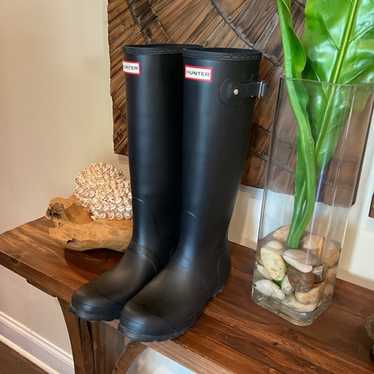 Hunter Women’s Original Tall Rain Black Boots, Siz