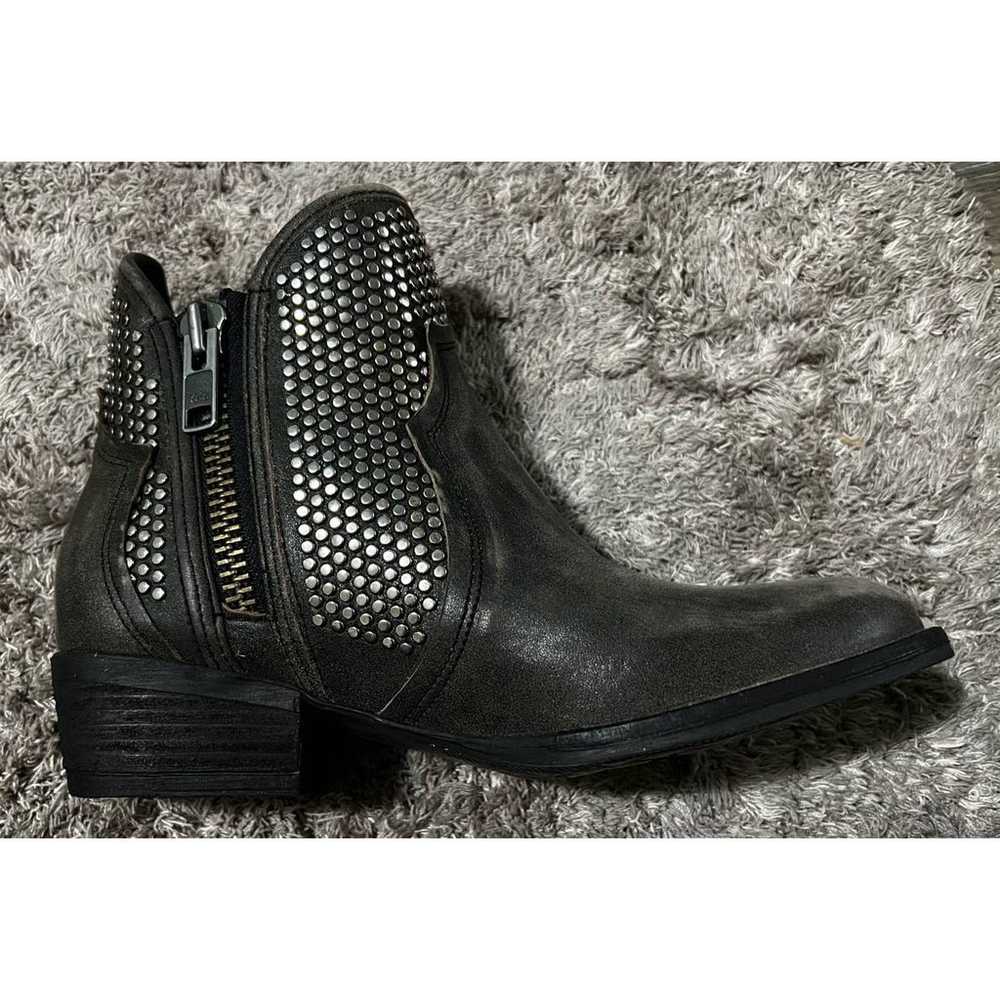 Circle G Women's Zipper and Studded Booties Round… - image 5