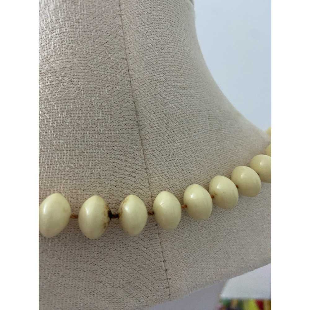 Generic Vintage cream rondelle bead necklace - image 2