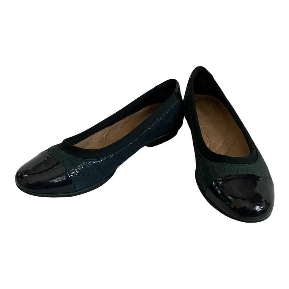 Women's Shoes CLARKS Flats Navy Blue Patent Leath… - image 3