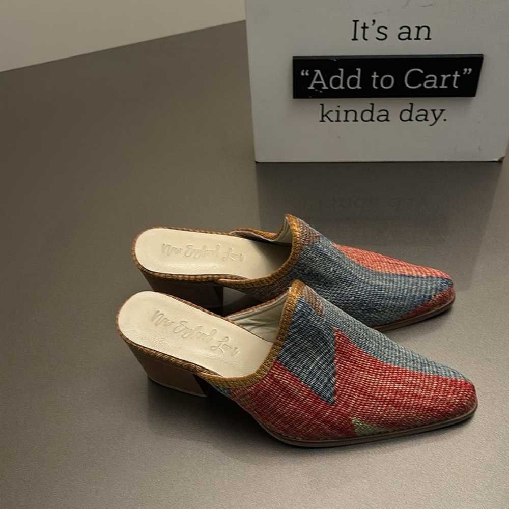 NEW ENGLAND LOOM MULES - image 2