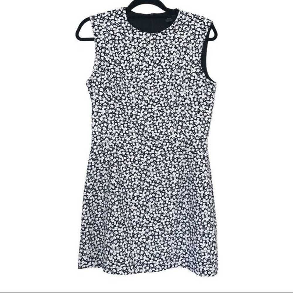 French Connection Black/White Sleeveless Floral M… - image 1