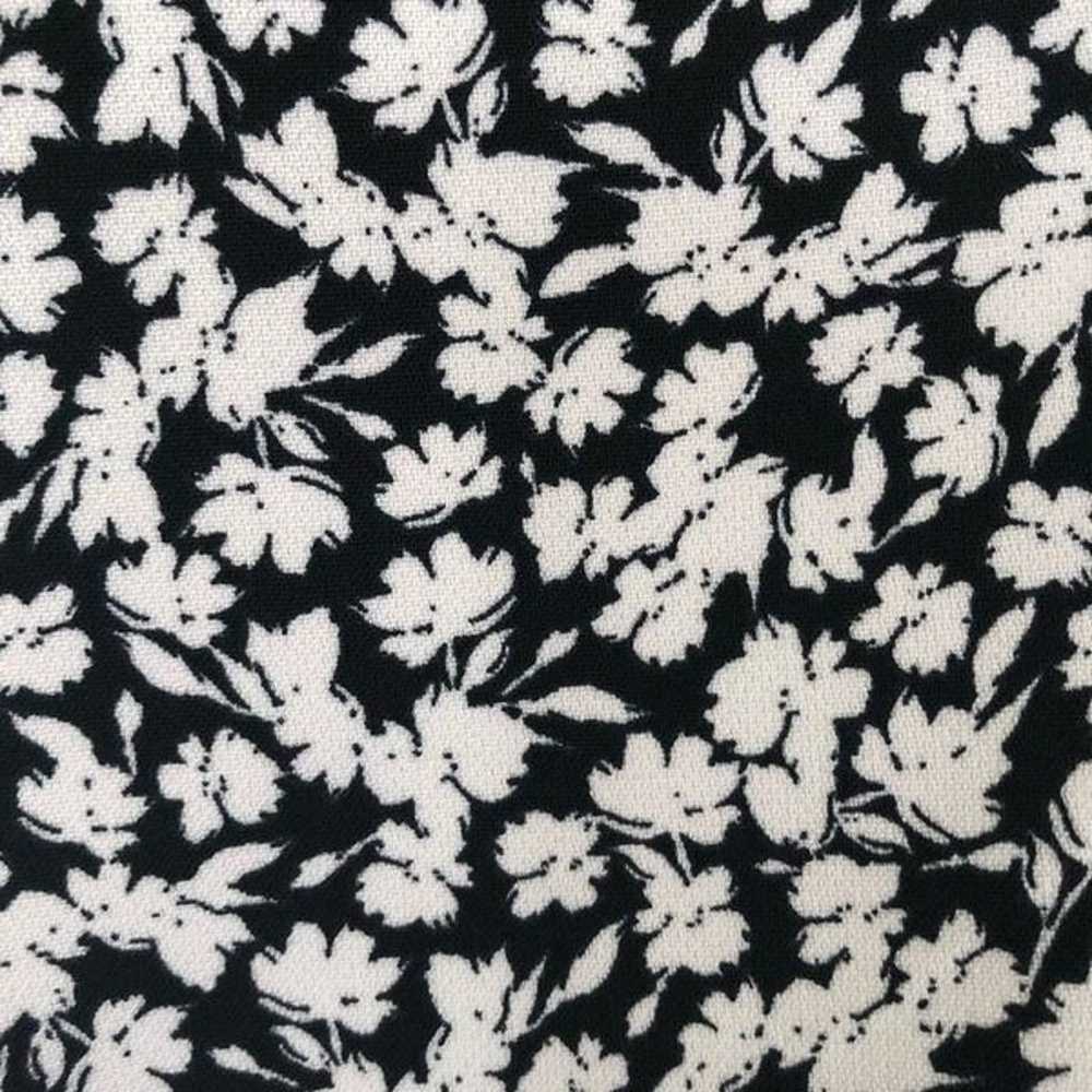 French Connection Black/White Sleeveless Floral M… - image 5