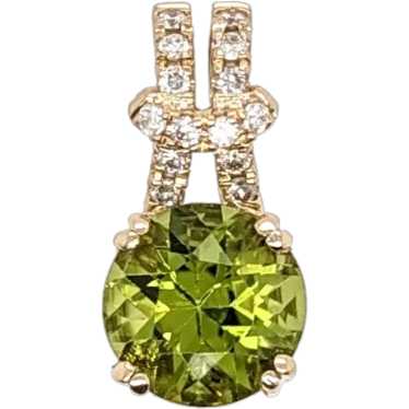 2.1ct Peridot Pendant w Earth Mined Diamonds in S… - image 1