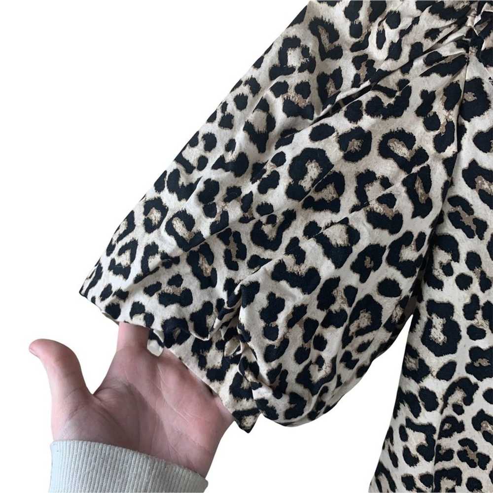 H&M Leopard Print Peter Pan Collar Puff Sleeve Mi… - image 3