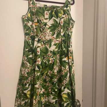Hearts and roses green leaf floral dress - image 1