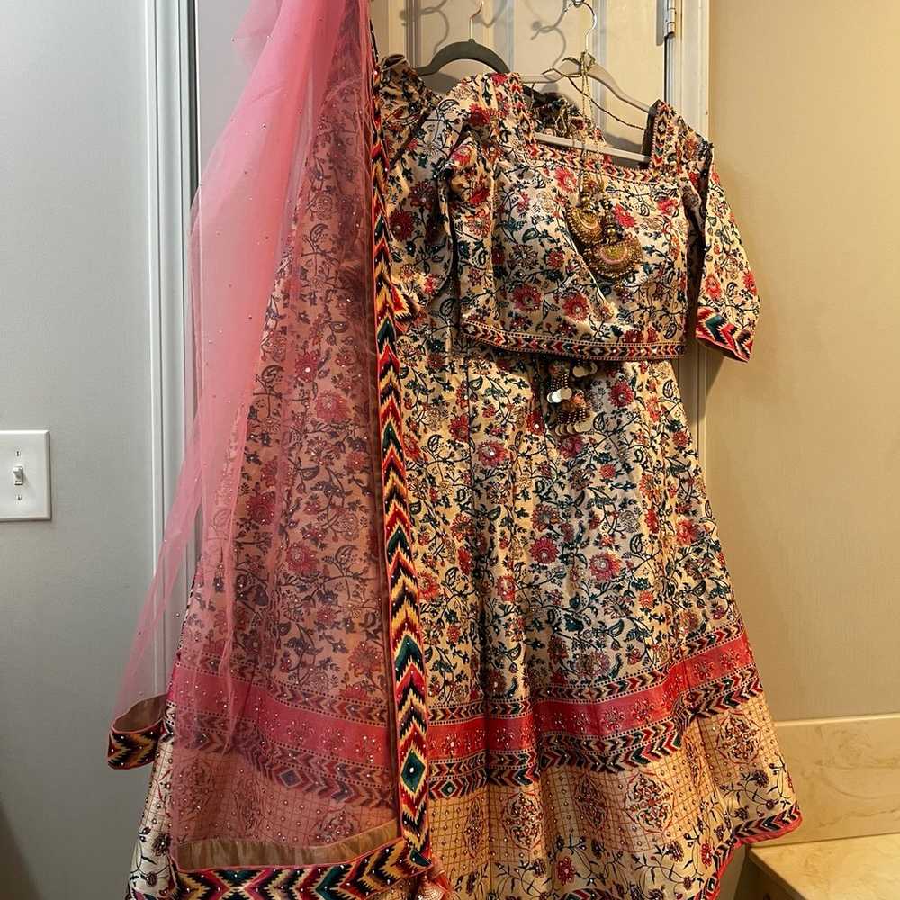 Indian party lehnga golden and pink - image 3
