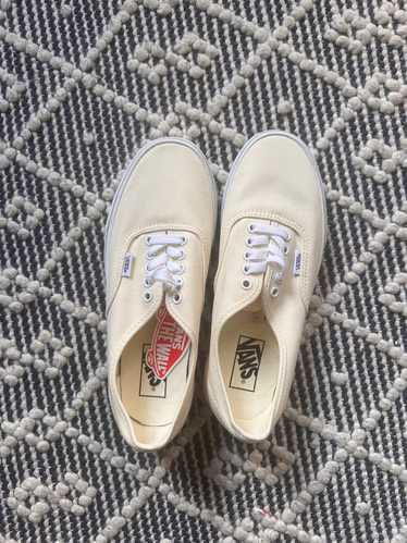VANS Authentic Off-white shoes (7.5) | Used,…