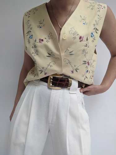 Beautiful Vintage Floral Embroidered Linen Vest