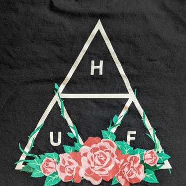 Y2K HUF Clothing Roses Solid Black T-shirt Size M… - image 1