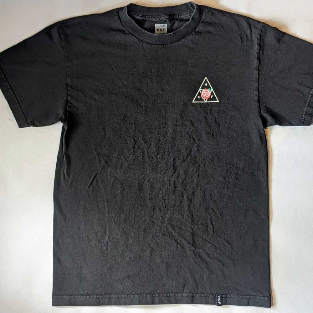 Y2K HUF Clothing Roses Solid Black T-shirt Size M… - image 2