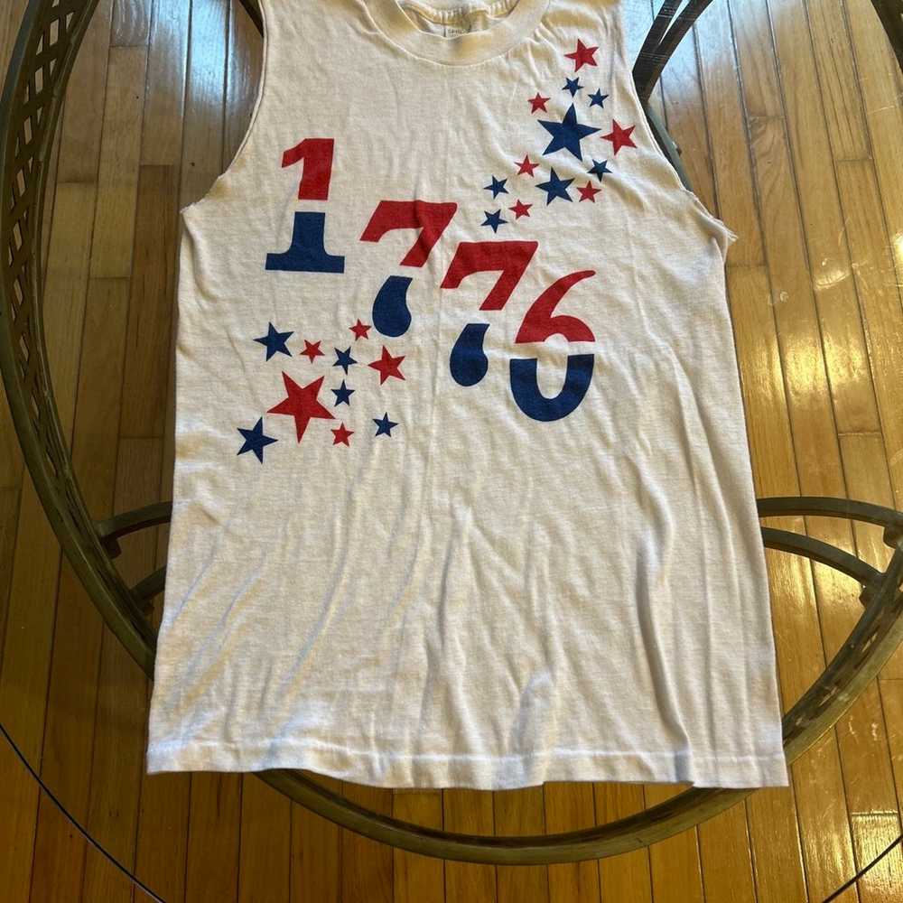 Vintage 1776 Cut-off graphic tee Size Small - image 2