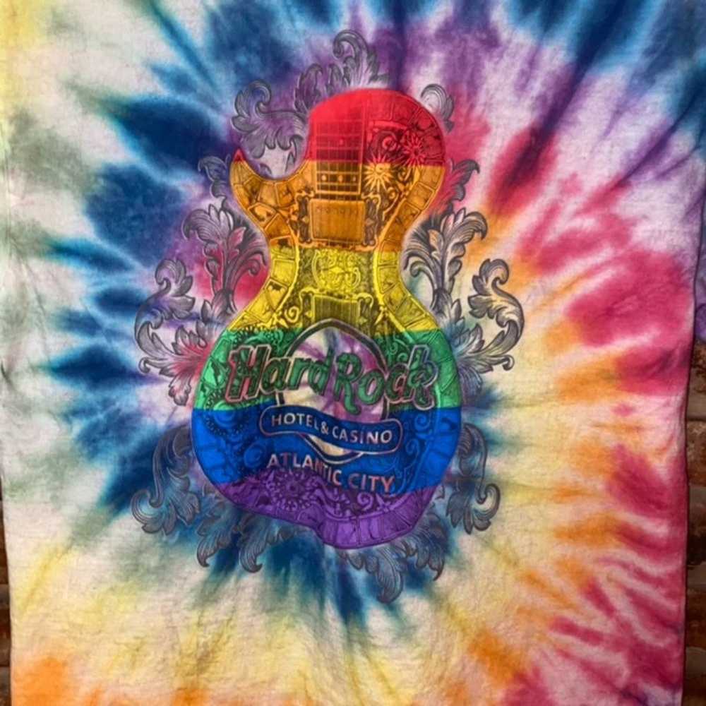 Hard Rock Rainbow Spiral Tie Dye Graphic Tee Large - image 3