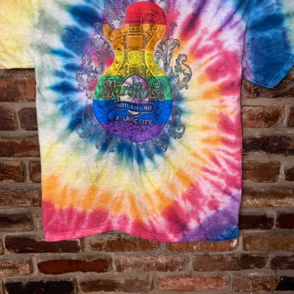 Hard Rock Rainbow Spiral Tie Dye Graphic Tee Large - image 5
