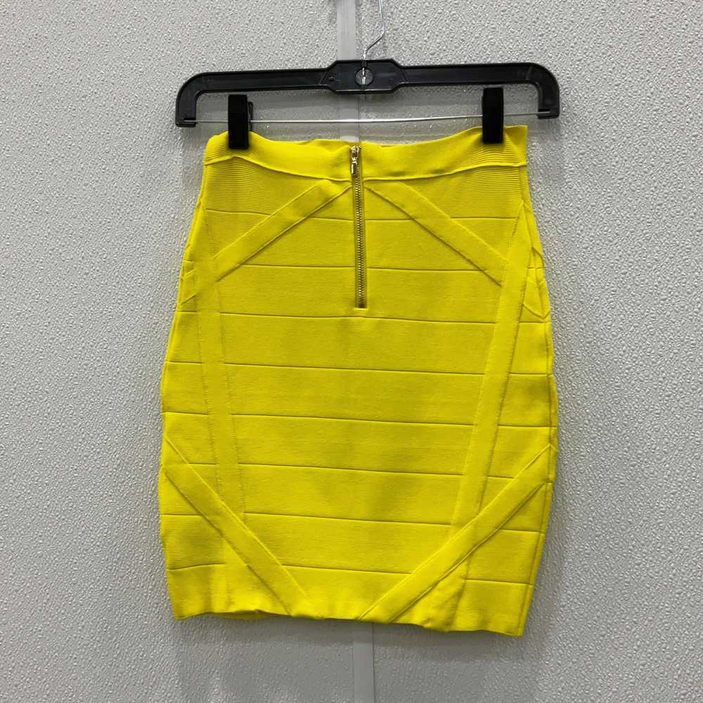 NWT Bebe Womens Yellow Sleeveless Back Zip Croppe… - image 5