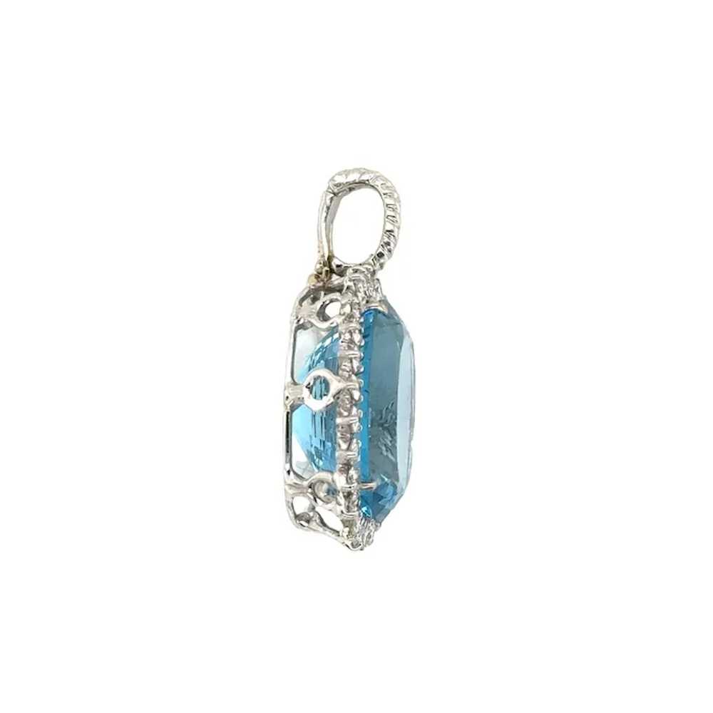 36 Carat Oval Blue Topaz Gemstone Diamond 18 Kara… - image 4