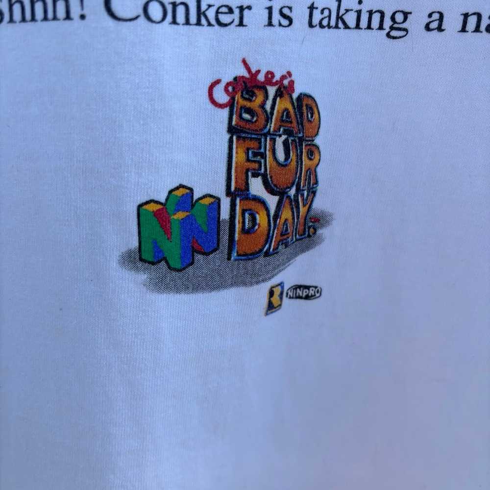 Vintage Conkers Bad Fur Day Nintendo 64 Promo T S… - image 3