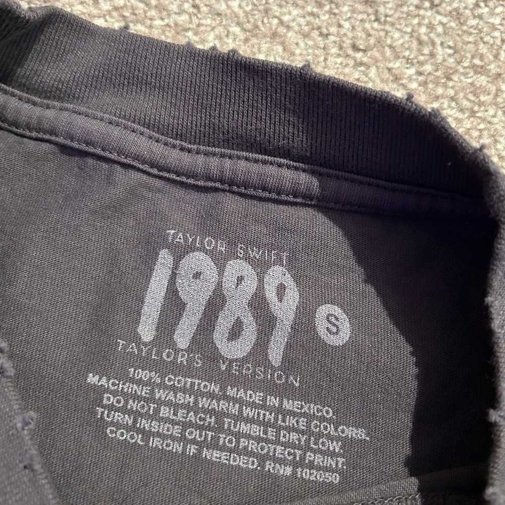 1989 Taylor’s Version Distressed Charcoal Shirt - image 4