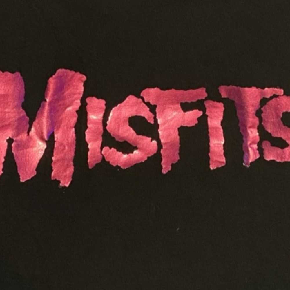 Misfits Pink Foil Heart Skull Ladies Girly Shirt M - image 5