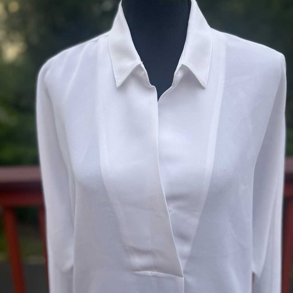 NIC + ZOE FLOWING EASY BLOUSE IN PAPER WHITE SIZE… - image 5