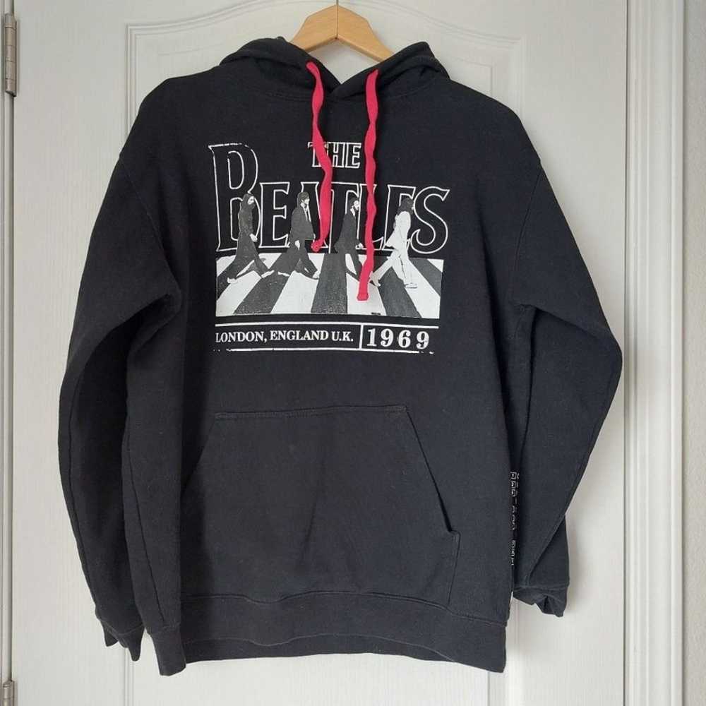 HardRock Cafe X Beatles Abby Road Hoodie Limited … - image 1