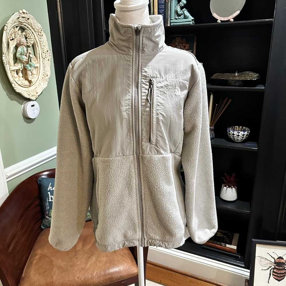 The North Face Light Gray Jacket Size M - image 1
